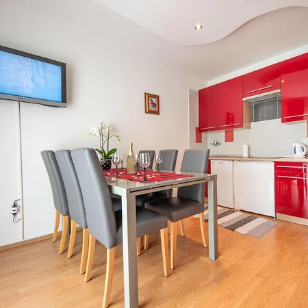 Apartment Markulin By Interhome Rubesi